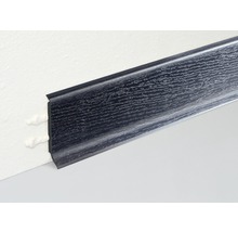 Sockelleiste aus Kunststoff mit Holzdekor