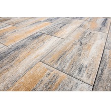 Verlegung von Betonpflastersteinen im Außenbereich