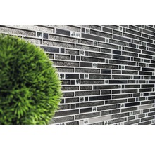 Wandfliesenmosaik mit Glas und Stein-Optik