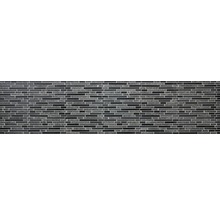 Mosaikfliese mit länglichen Steinen