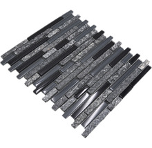 Mosaikmatte mit schmalen Steinen und Glas