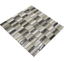 Mosaikmatte mit rechteckigen Glas- und Natursteinfliesen