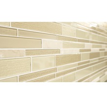 Mosaikfliese mit Glas- und Steinelementen