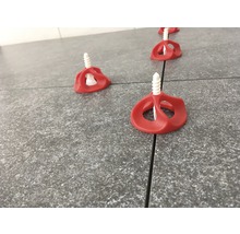 Fliesennivelliersystem auf Fliesen