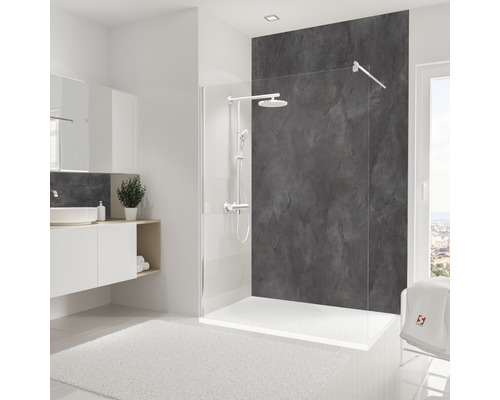 Modernes Badezimmer mit Dusche, Waschtisch und Spiegel