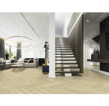 Heller Wohnbereich mit Holztreppe, Laminatboden in Fischgrätmuster und modernen Möbeln