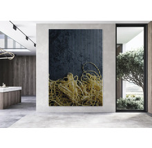 Wandbild mit vertikalen Streifen und abstraktem Muster im modernen Wohnzimmer