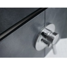 Detailansicht eines Badezimmerarmatur