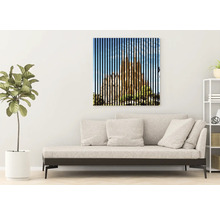 Dekoratives Wandbild mit Sagrada Familia Motiv über einer Couch