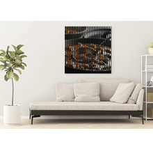 Dekoratives Wandbild mit Essensmotiv über einem Sofa