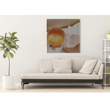 Dekoratives Wandbild mit Abstraktion eines Getränks im Wohnzimmer