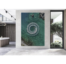 Wandpaneel mit einem Bild eines runden Objekts im Wasser, dekoriert ein modernes Interieur