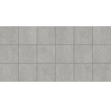 Graue Terrassenplatten quadratisch verlegt