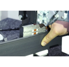 Metallbiegemaschine mit manueller Bedienung zum Biegen von Metallprofilen