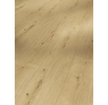 Heller Holzboden mit natürlicher Maserung