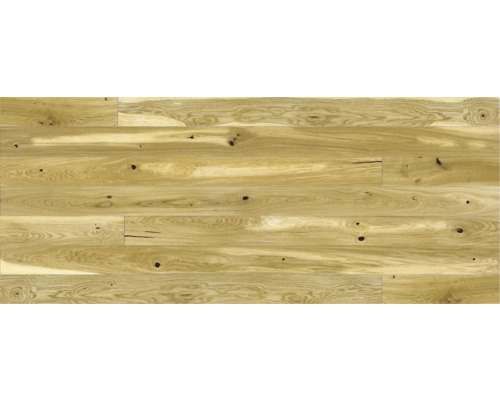 Holzboden aus Eiche mit Astlöchern