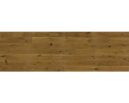 Holzboden aus Kiefer mit Astlöchern