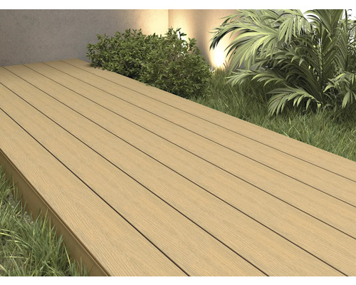 Produktbild 6 (groß) Terrassendielen aus Holz im Außenbereich mit Pflanzen