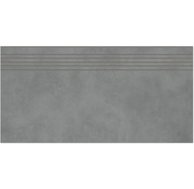 Treppenfliese mit Rillenstruktur zur sicheren Begehung