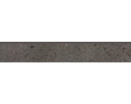 Betonplatte mit Steineinschlüssen