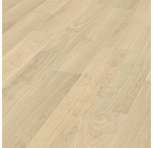 Helle Laminatbodenfläche