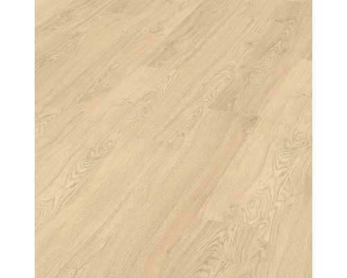 Helle Laminatbodenfläche mit Holzmaserung.