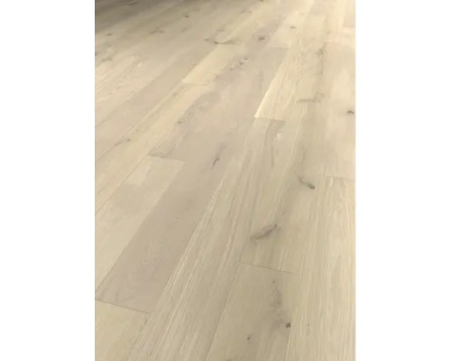 Holzboden aus hellem Holz