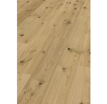 Verlegung von hellem Eichenparkett