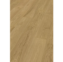 Verlegter Laminatboden mit Holzoptik.