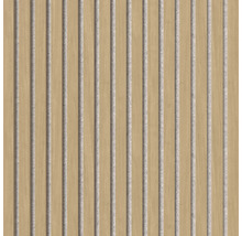 Holzpaneele mit Steinstreifen