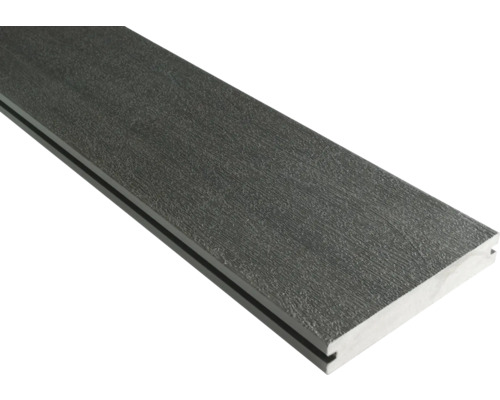 Terrassendiele aus Holzverbundwerkstoff