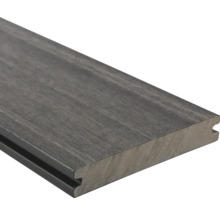 Terrassendiele aus Holz-Polymer-Werkstoff