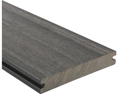Terrassendiele aus Holz-Polymer-Werkstoff