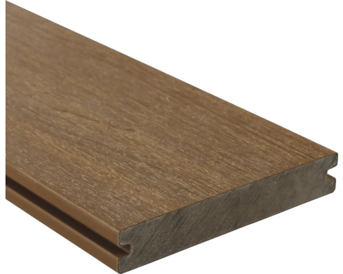 Terrassendiele aus Holzverbundwerkstoff
