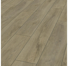 Verlegter Laminatboden mit Holzoptik