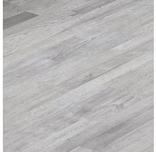 Bodenfläche mit hellem Laminat in Holzoptik