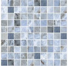 Quadratisches Mosaikmuster aus Keramikfliesen.