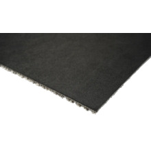 Nahaufnahme eines grauen Teppichbodens.