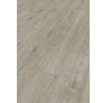 Nahaufnahme von verlegtem Laminatboden mit Holzmaserung