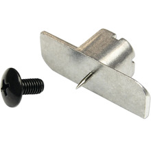Metallbefestigung mit schwarzer Schraube