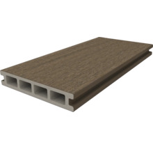 Terrassendiele aus Holz-Polymer-Werkstoff mit Hohlkammerprofil