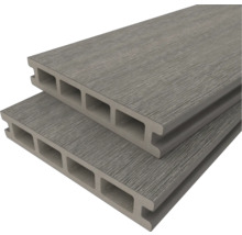 Zwei Terrassendielen aus Verbundmaterial mit Hohlkammerprofil
