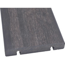 Terrassendiele aus Holzverbundwerkstoff mit Nut- und Feder-Verbindung