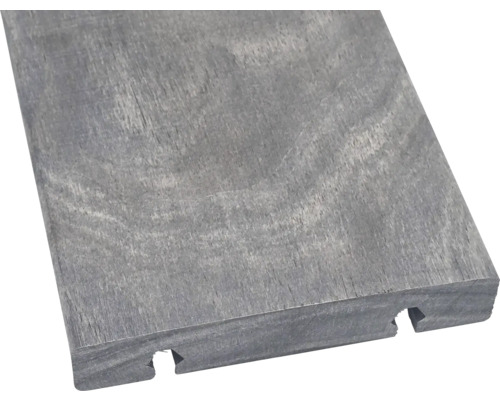 Terrassendiele aus Holz-Polymer-Werkstoff