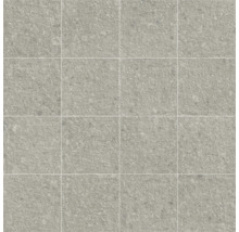 Anordnung von sechzehn Bodenfliesen mit Steinstruktur