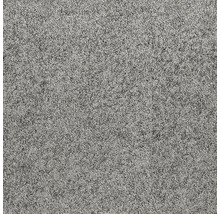 Nahaufnahme eines grauen Teppichbodens.