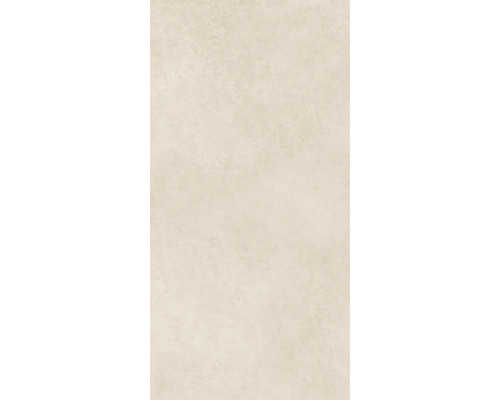 Rechteckige Feinsteinzeugfliese in Steinoptik mit strukturierter Oberfläche, hellbeige.
