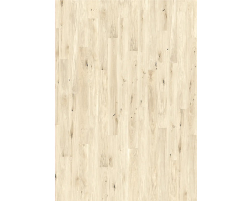 Schiffsboden Parkett in Eiche hell mit markanter Maserung und Astanteil.