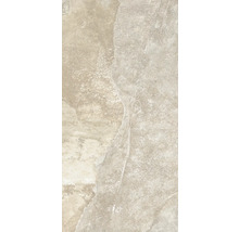 Fliese in Natursteinoptik mit strukturierter Oberfläche und feiner Maserung.