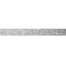 Granitoberfläche aus grau-weiß gesprenkeltem Naturstein